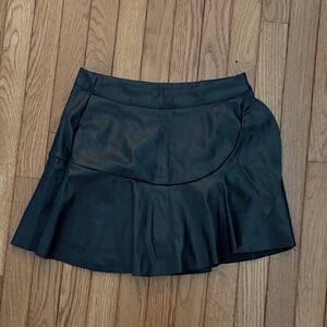 Chic Black Mini Skirt